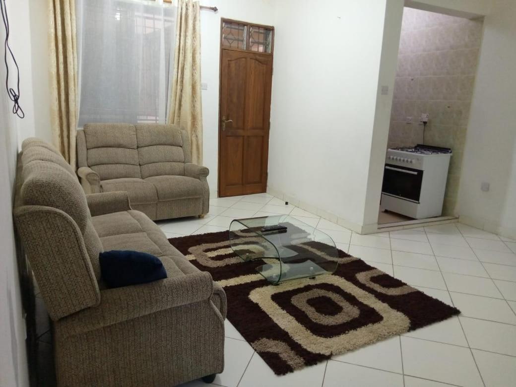 Lux Suites Bamburi Furnished Apartments Exterior photo