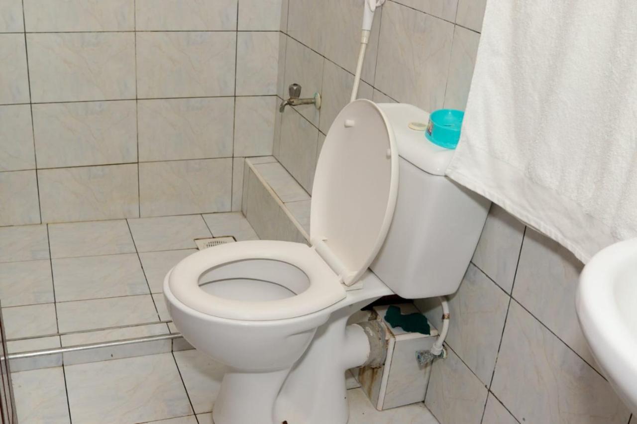 Lux Suites Bamburi Furnished Apartments Exterior photo