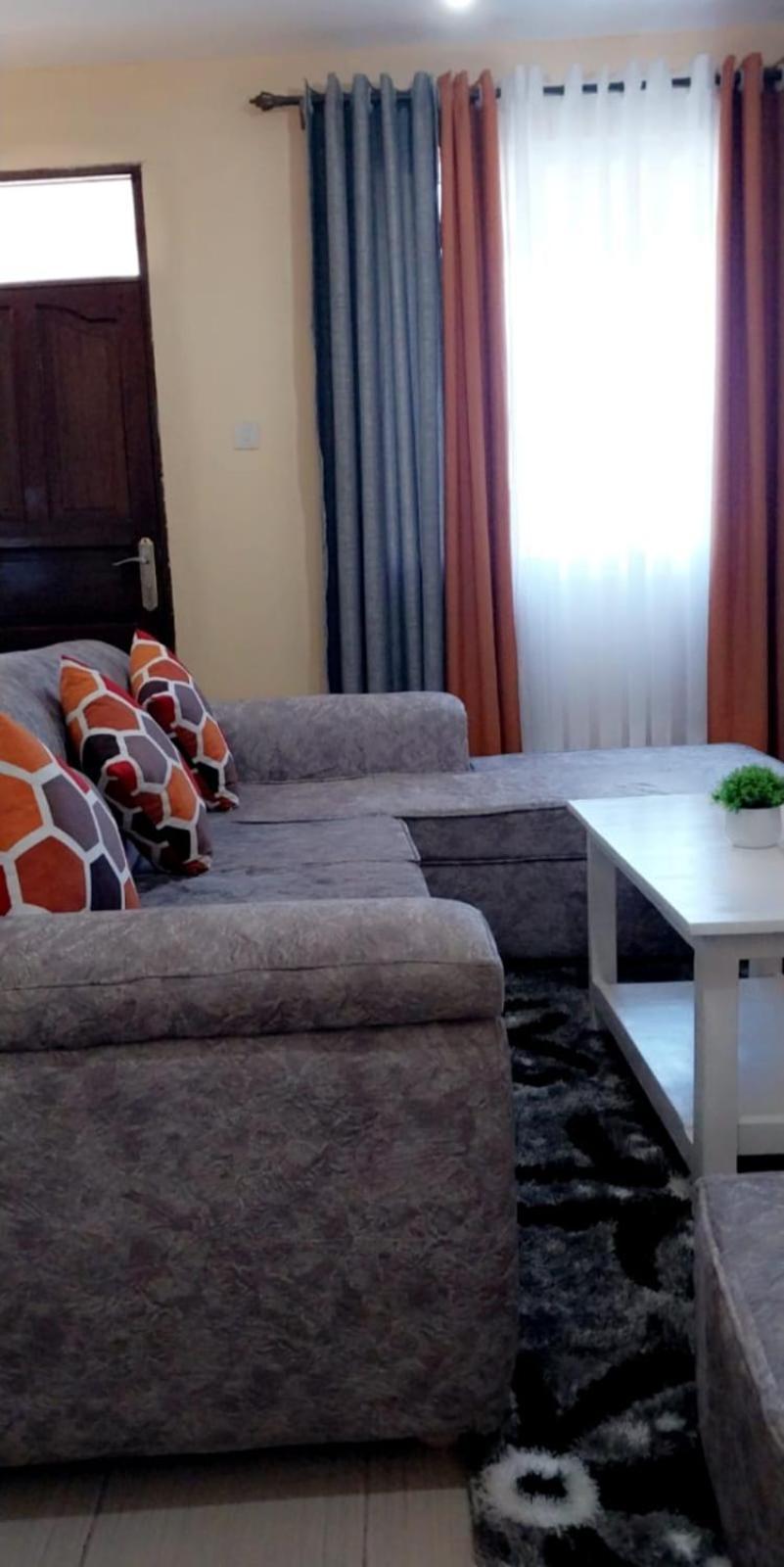 Lux Suites Bamburi Furnished Apartments Exterior photo