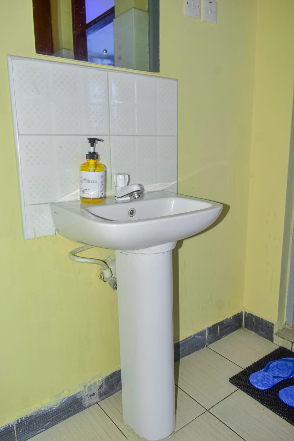 Lux Suites Bamburi Furnished Apartments Exterior photo