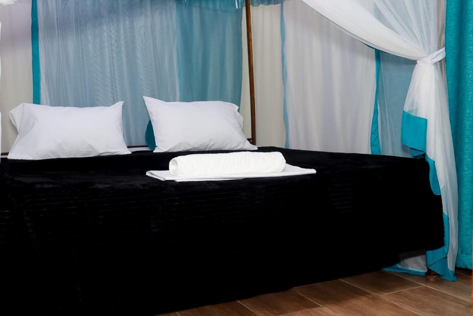 Lux Suites Bamburi Furnished Apartments Exterior photo